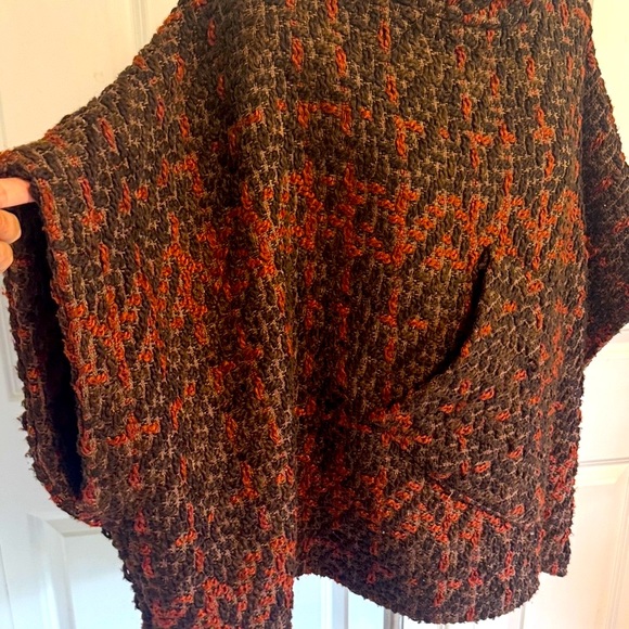 Cozy Brown and Red Women's Sweater - Picture 3 of 8